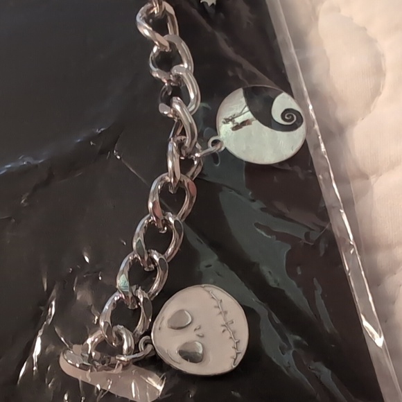 Disney nightmare before Christmas/ x2 - Picture 2 of 6